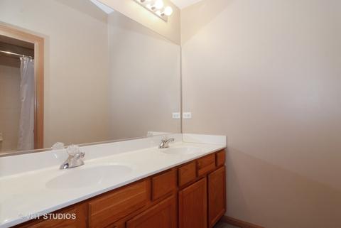 806 County Line Rd, Aurora, IL 60502 photo 15