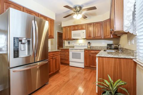 865 Harrison Ln, Hoffman Estates, IL 60192 photo 13