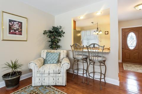 865 Harrison Ln, Hoffman Estates, IL 60192 photo 14