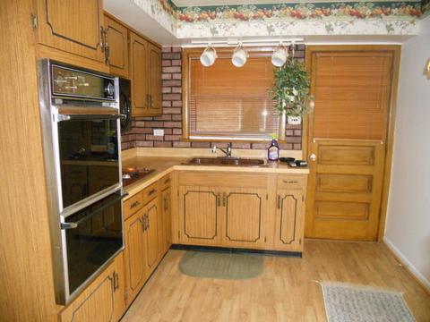 8026 Mcvicker Ave, Burbank, IL 60459 photo 2