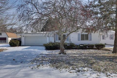 410 S Jackson St, Philo, IL 61864 photo 2
