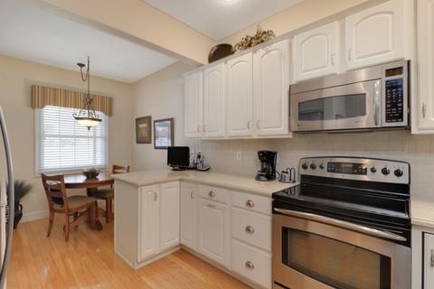 17 Spring Ridge Cir, Bloomington, IL 61704 photo 9