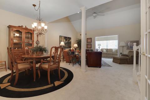17 Spring Ridge Cir, Bloomington, IL 61704 photo 3