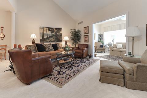 17 Spring Ridge Cir, Bloomington, IL 61704 photo 4