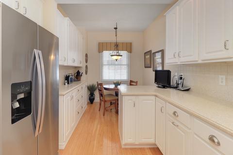 17 Spring Ridge Cir, Bloomington, IL 61704 photo 10