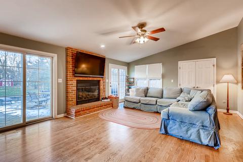 26 W234 Tomahawk Dr, Wheaton, IL 60189 photo 12
