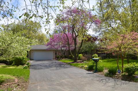 29 Sunset Rd, Bloomington, IL 61701 photo 1