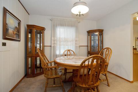 104 Wilshire Dr, Wheeling, IL 60090 photo 3