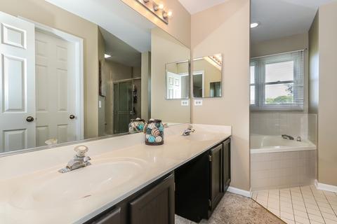 101 Hampton St, Cary, IL 60013 photo 17