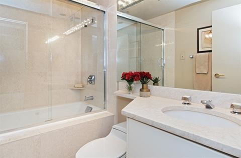 100 E Huron St #1507, Chicago, IL 60611 photo 11