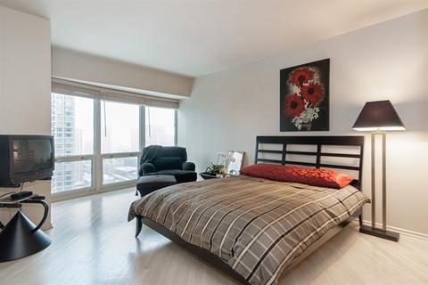 100 E Huron St #1507, Chicago, IL 60611 photo 10
