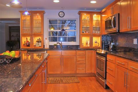 1517 Harvard Cir, Schaumburg, IL 60193 photo 7