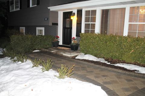 1517 Harvard Cir, Schaumburg, IL 60193 photo 2