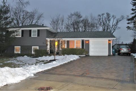 1517 Harvard Cir, Schaumburg, IL 60193 photo 1