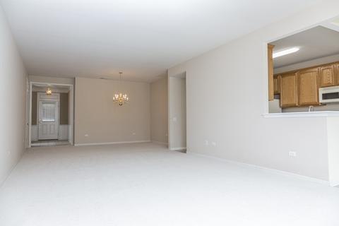 2434 Rolling Ridge Ln, Elgin, IL 60124 photo 4