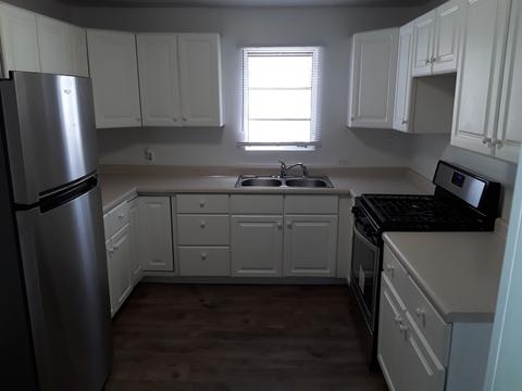 204 W Riverside Dr, Mchenry, IL 60051 photo 5