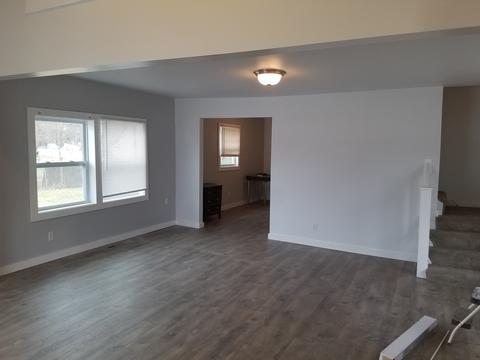 204 W Riverside Dr, Mchenry, IL 60051 photo 8