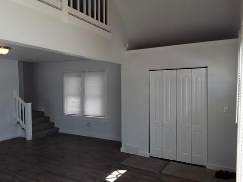 204 W Riverside Dr, Mchenry, IL 60051 photo 9