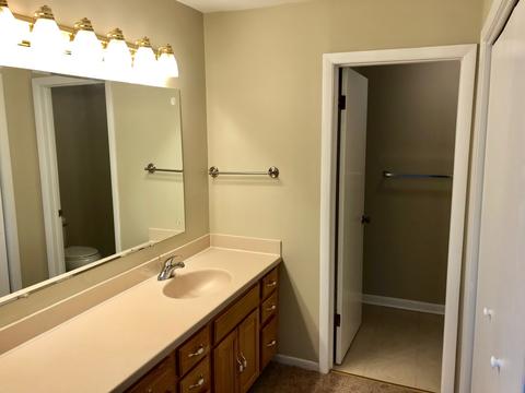 15616 Pine Rd, Oak Forest, IL 60452 photo 25