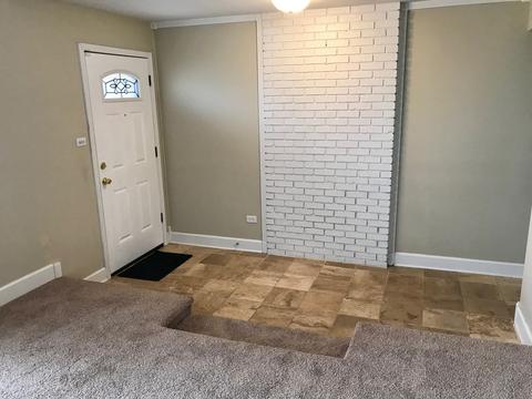 15616 Pine Rd, Oak Forest, IL 60452 photo 4