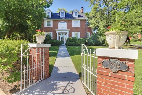 1304 Broadway Pl, Normal, IL 61761 photo 1