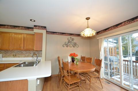 1061 E Danbury Dr, Cary, IL 60013 photo 8