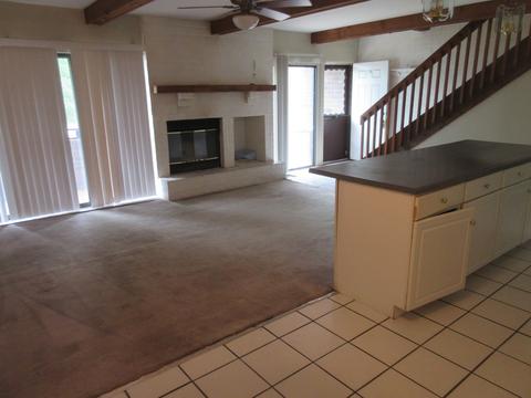 1810 Kenneth Cir, Elgin, IL 60120 photo 5
