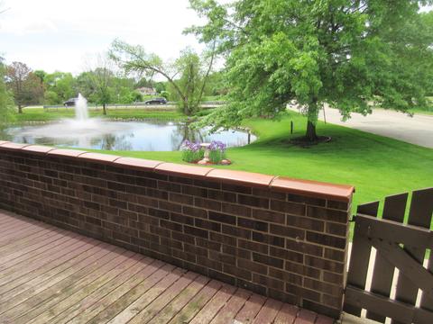 1810 Kenneth Cir, Elgin, IL 60120 photo 2