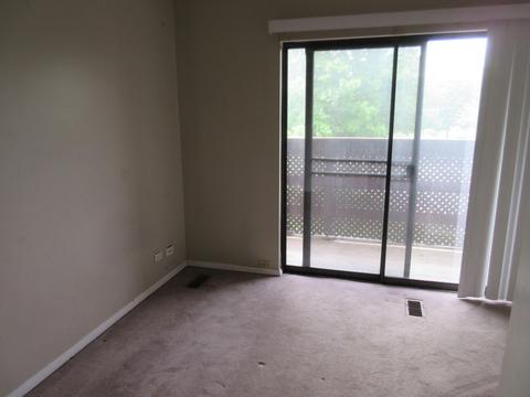 1810 Kenneth Cir, Elgin, IL 60120 photo 7