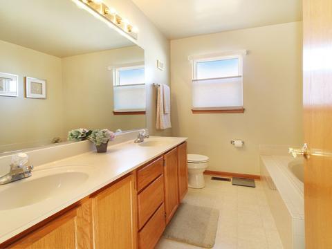 7214 Faxton Ln, Plainfield, IL 60586 photo 16