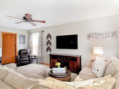 7214 Faxton Ln, Plainfield, IL 60586 photo 11