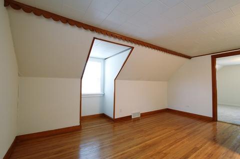 708 Center St, Mchenry, IL 60050 photo 9