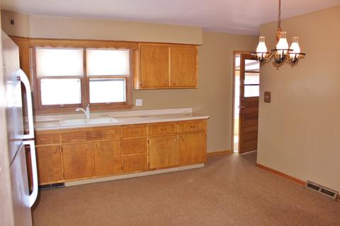 4208 Ponca Ave, Mchenry, IL 60050 photo 4