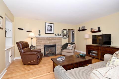 219 E 3rd St, Elmhurst, IL 60126 photo 5
