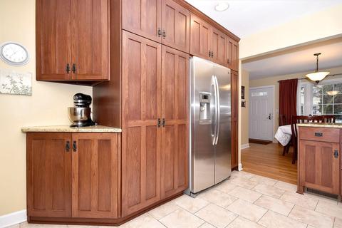 219 E 3rd St, Elmhurst, IL 60126 photo 9