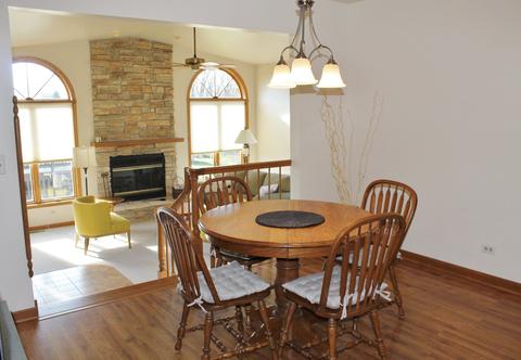 6003 Greenview Rd, Oakwood Hills, IL 60013 photo 10