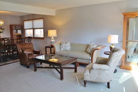 6003 Greenview Rd, Oakwood Hills, IL 60013 photo 3