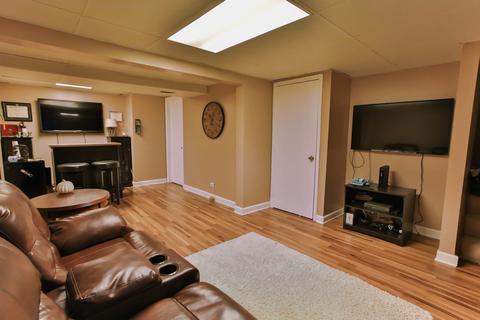 229 Raintree Ct, Aurora, IL 60504 photo 17