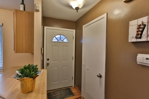 229 Raintree Ct, Aurora, IL 60504 photo 21