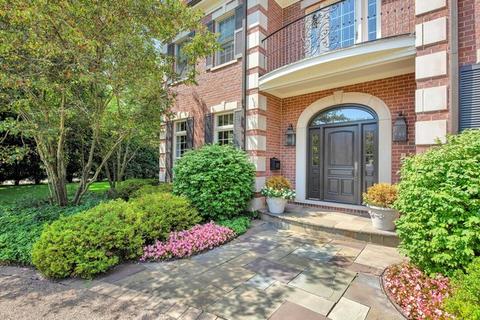 932 Pine Tree Ln, Winnetka, IL 60093 photo 2