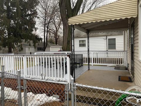 889 Webster Ln, Des Plaines, IL 60016 photo 18