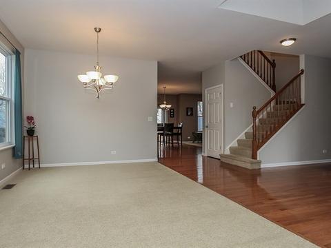 356 Comstock Dr, Elgin, IL 60124 photo 5
