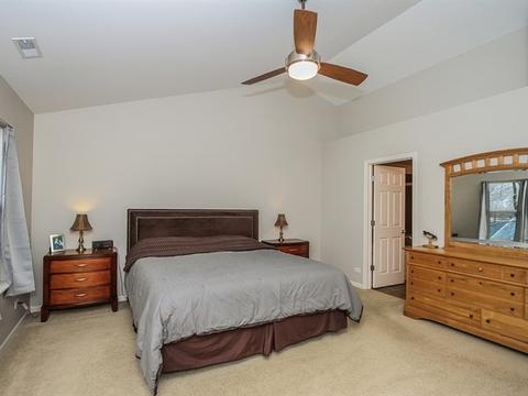 356 Comstock Dr, Elgin, IL 60124 photo 16