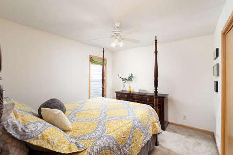 1428 Mackenzie Ln, Elgin, IL 60120 photo 21