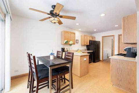 1428 Mackenzie Ln, Elgin, IL 60120 photo 11