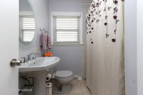 7410 S Thomas Ave, Bridgeview, IL 60455 photo 8