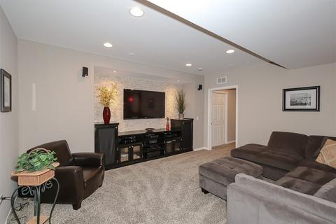 241 Fieldcrest Dr, Bartlett, IL 60103 photo 32