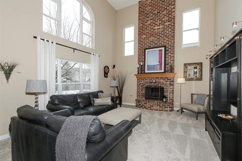 241 Fieldcrest Dr, Bartlett, IL 60103 photo 5