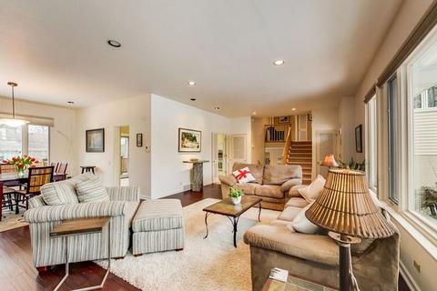 1030 Cherry Tree Ln, Glencoe, IL 60022 photo 6