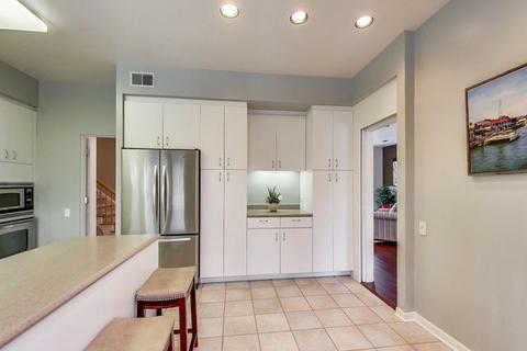 1030 Cherry Tree Ln, Glencoe, IL 60022 photo 10
